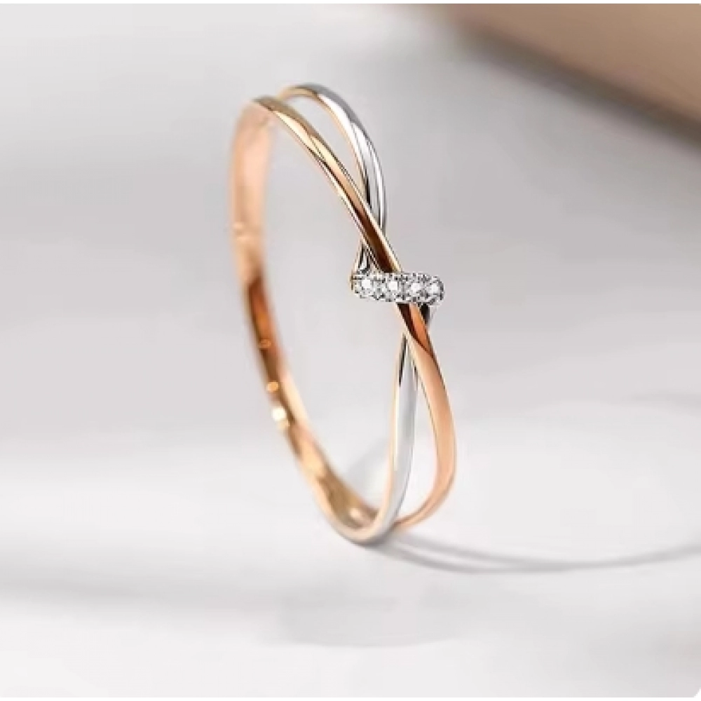 Huitan Gorgeous Fresh Two Tone Twisty Designed Rings for Women Intersperse Bling Bling Cubic Zirconia Trendy Rings Charm Jewelry Huitan Gorgeous Fresh Two Tone Twisty Designed Rings for Women Intersperse Bling Bling Cubic Zirconia Trendy Rings Charm Jewelry