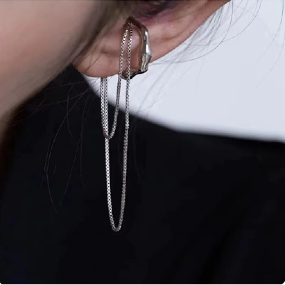 Goth Gold Silver Color Letter C Earcuff Tassel Chain Ear Cuff Fake Piercing Faux Earrings for Women Korean Fashion Clips Jewelry Goth Gold Silver Color Letter C Earcuff Tassel Chain Ear Cuff Fake Piercing Faux Earrings for Women Korean Fashion Clips Jewelry